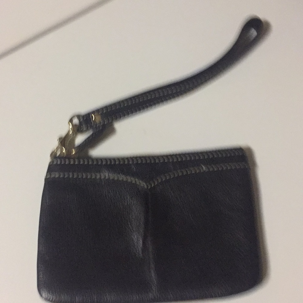 Dooney and Bourke change wallet